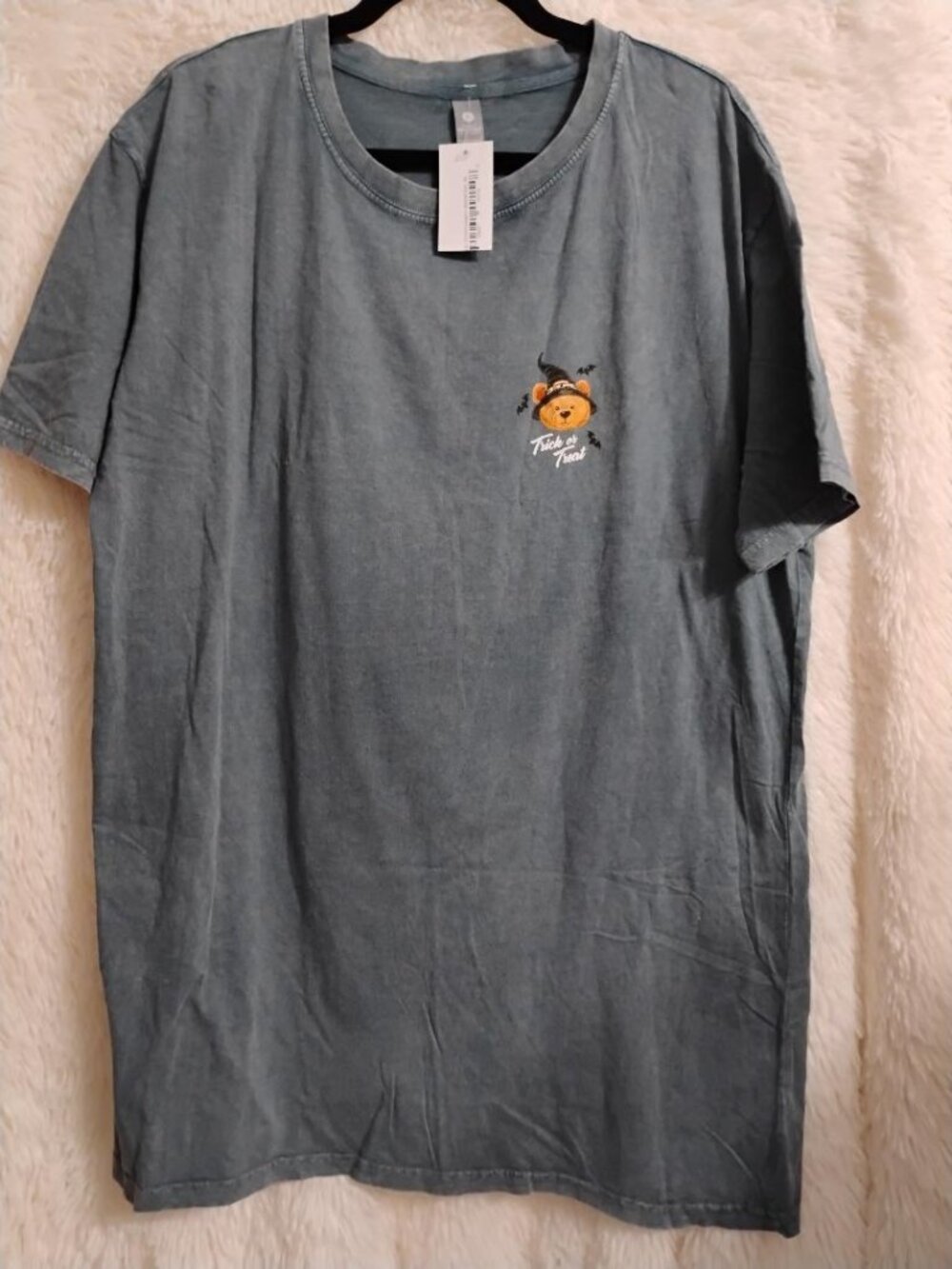 Simply Southern Trick or Treat - Teddy - Halloween T Shirt Grey NWT Size XL